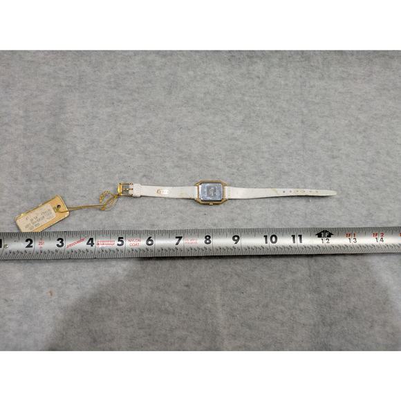 Magnum Wristwatches Women White Leather Band Gold‎ Case Dial & Hand NWT - Picture 6 of 9